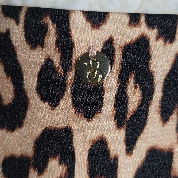 1138 NWT Victoria Secret Cheeky String Bikini Bottom Sz Med - Picture 4 of 6